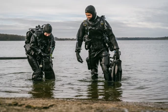 LAC DE L'eau D'heure SAMENWERKEN MET DE SLOVENEN MIL ┬®JORN URBAIN 15