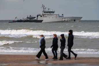 Nieuwjaarsduik Oostende ©Jorn Urbain 105